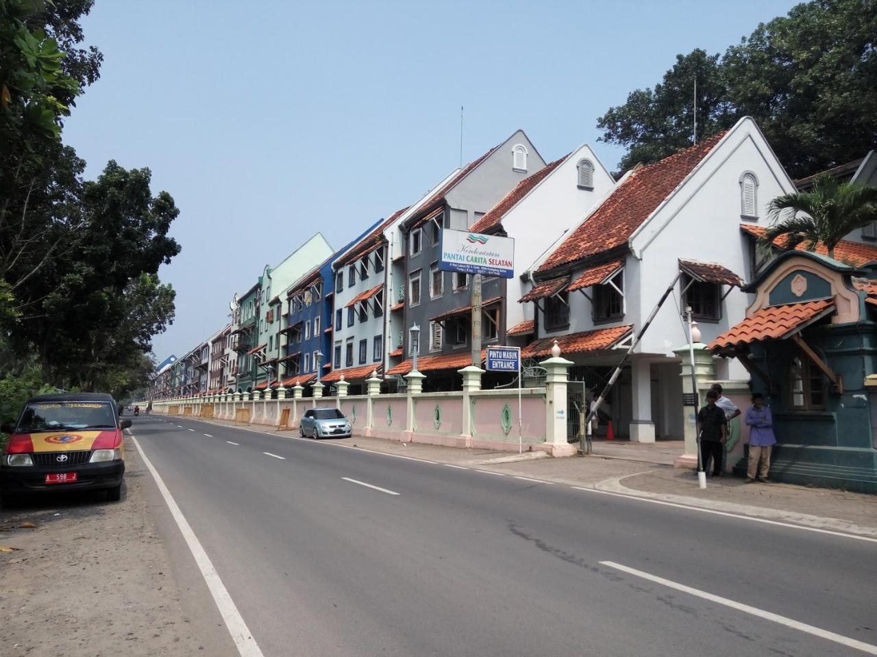 Lippo Carita Selatan Appartement Buitenkant foto